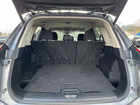 Used 2025 Nissan Rogue SV image 33