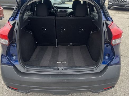 Used 2019 Nissan Kicks SV image 11