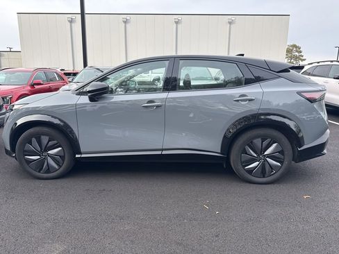 Used 2024 Nissan Ariya AWD image 6