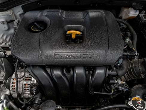 Used 2019 Hyundai Elantra SEL FWD image 4