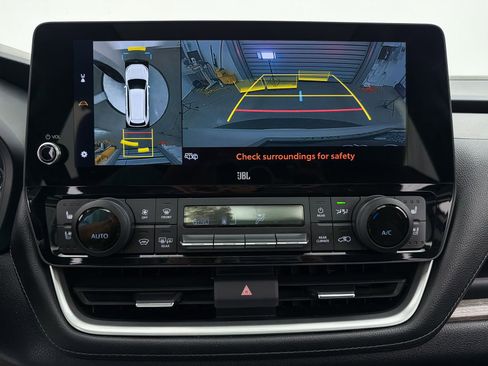 Used 2024 Toyota Grand Highlander AWD image 6