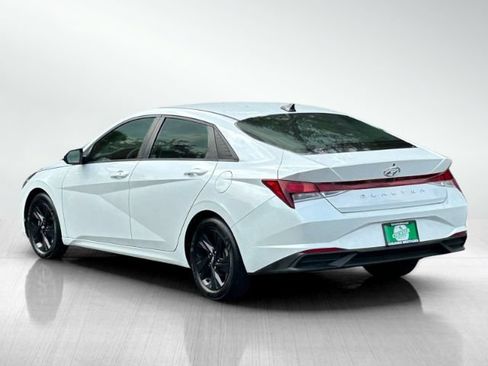 Used 2021 Hyundai Elantra SEL w/ Cargo Package FWD image 6