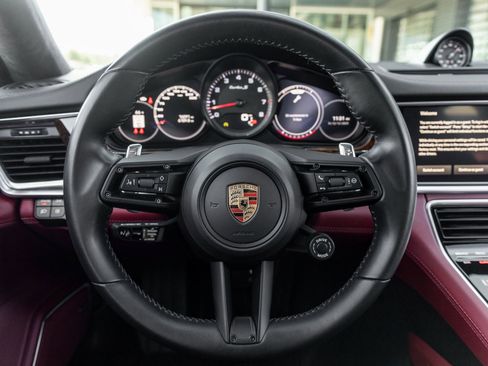 Used 2023 Porsche Panamera Turbo S Executive image 25