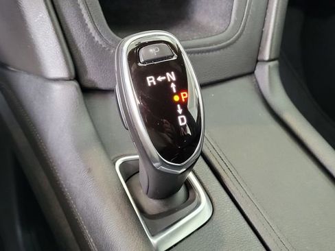Used 2019 Cadillac XT5 Platinum AWD/4WD image 19
