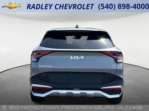 Used 2025 Kia Sportage LX FWD image 15