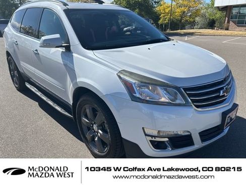 Used 2017 Chevrolet Traverse LT AWD/4WD image 2