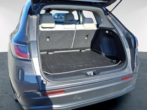 Used 2023 Honda HR-V LX image 8