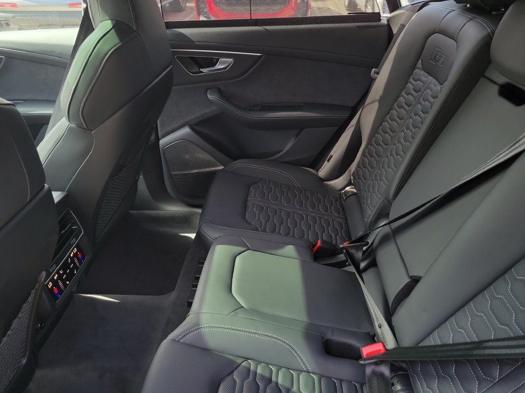 New 2027 Audi RS Q8 performance AWD/4WD image 25