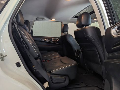 Used 2019 INFINITI QX60 Luxe w/ Essential Package image 16