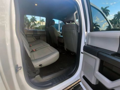 Used 2022 Ford F250 XL w/ Power Equipment Group image 10