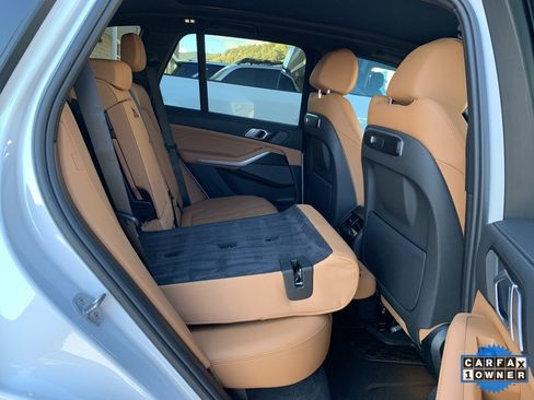 Used 2024 BMW X5 xDrive40i w/ Premium Package image 29