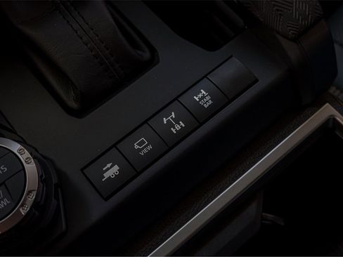 Used 2025 Toyota Tacoma TRD Sport w/ Tow Tech Package image 16