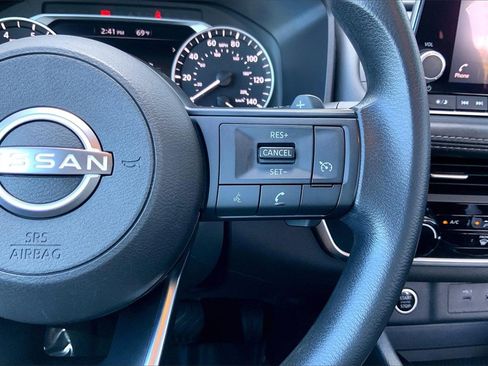 Certified 2023 Nissan Rogue S image 22