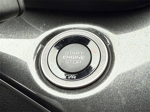 Certified 2022 Jeep Grand Cherokee Altitude image 37