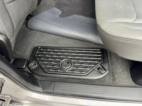 Used 2019 RAM 1500 Big Horn AWD/4WD image 35
