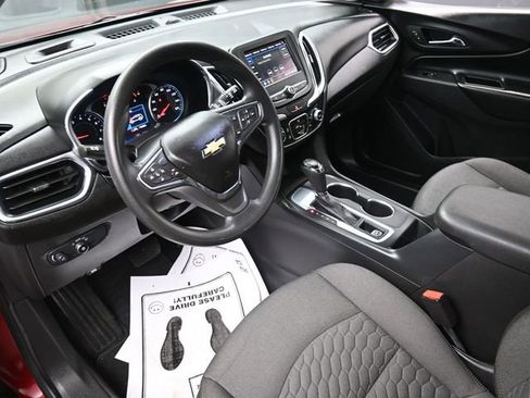 Used 2020 Chevrolet Equinox LT image 18