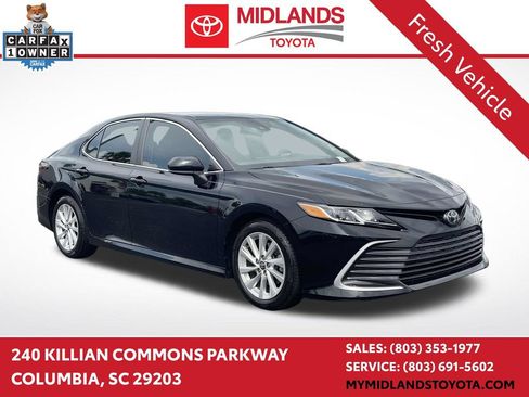 Used 2023 Toyota Camry LE FWD image 1