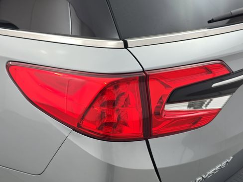 Certified 2024 Honda Odyssey EX-L image 33