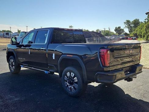 New 2026 GMC Sierra 2500 Denali w/ Denali Reserve Package AWD/4WD image 4