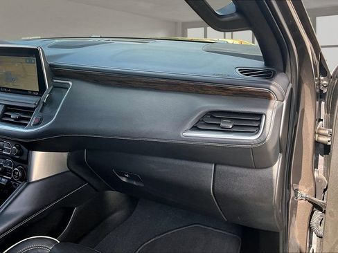 Used 2021 Chevrolet Tahoe Premier RWD image 26