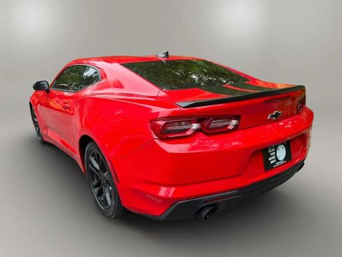 Used 2022 Chevrolet Camaro LS RWD image 5