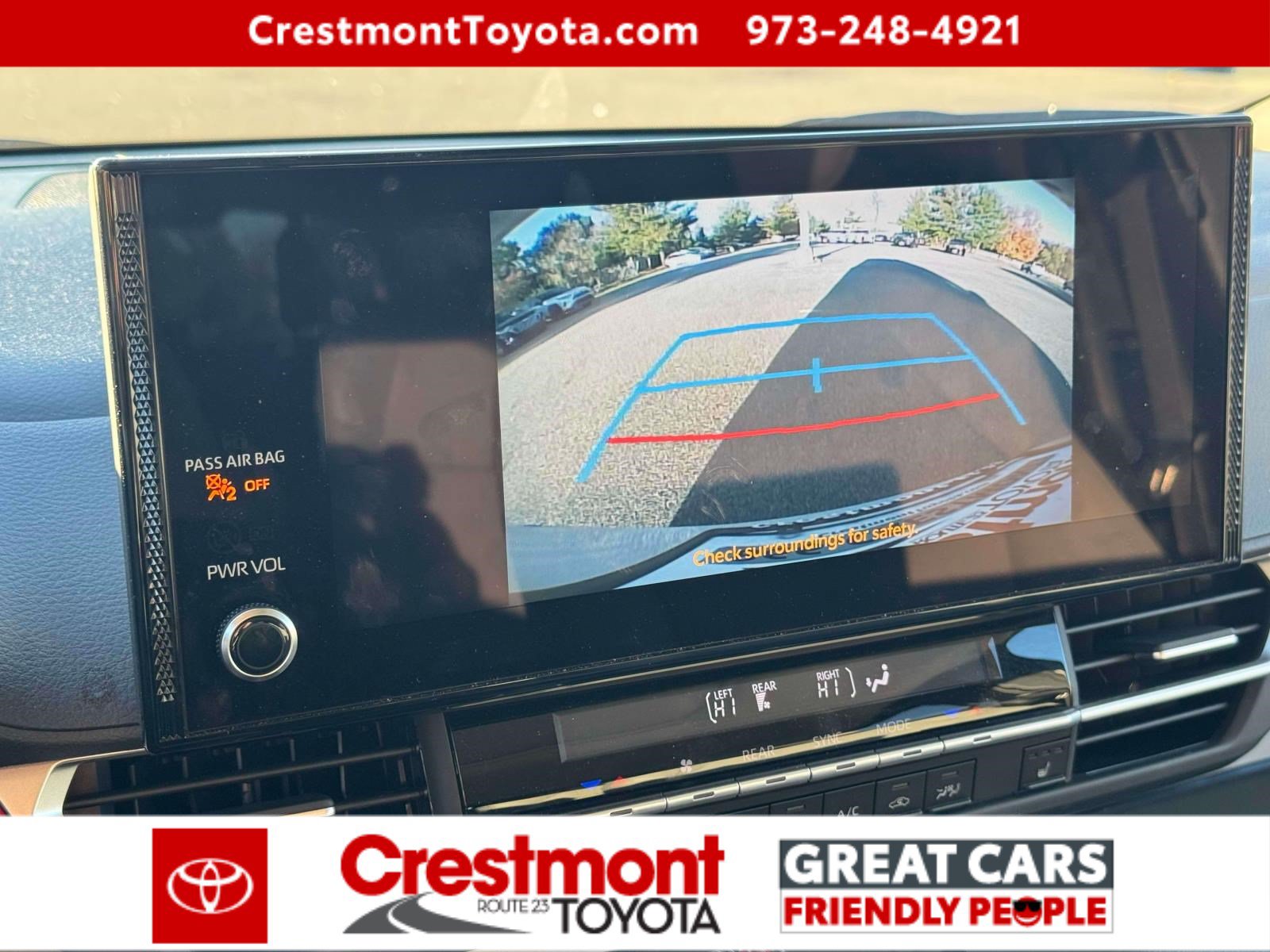 Used 2026 Toyota Sienna XLE AWD/4WD image 28