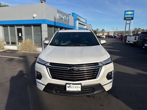 Used 2023 Chevrolet Traverse High Country w/ LPO, Floor Liner Package image 8