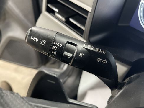 Used 2023 Mitsubishi Outlander SEL image 20