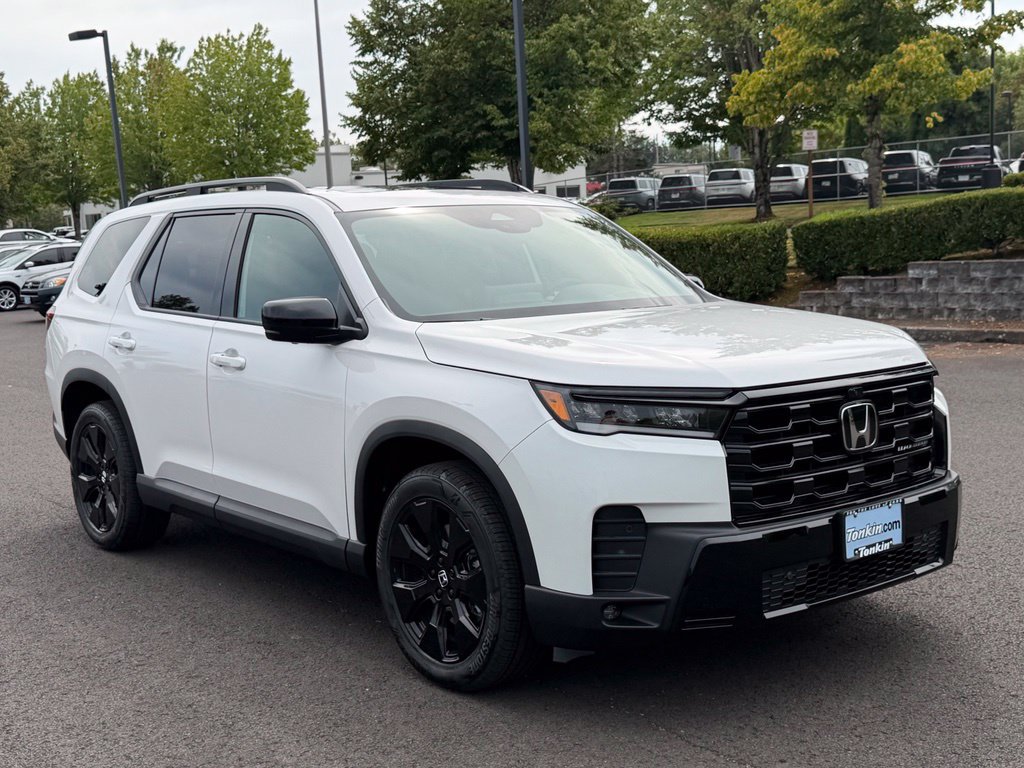 New 2026 Honda Pilot Black Edition image 2