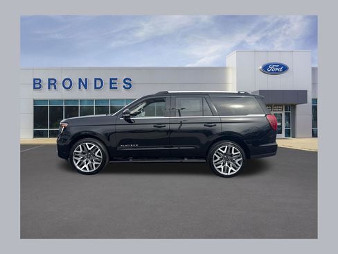 Used 2025 Ford Expedition Platinum w/ Platinum Ultimate Package AWD/4WD image 1