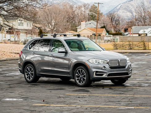Used 2016 BMW X5 xDrive40e image 3