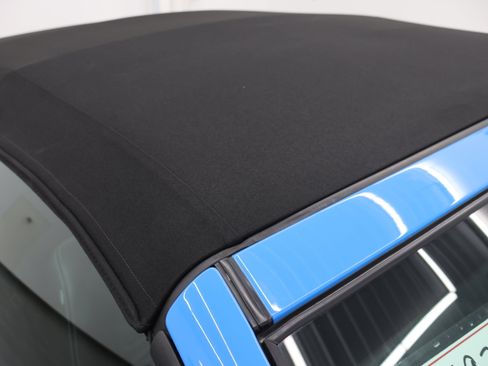 Used 2010 Ford Mustang GT Premium RWD image 4