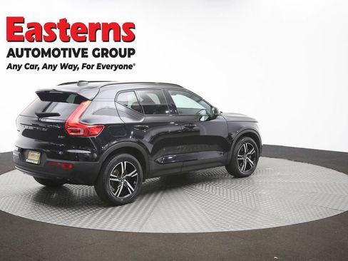 Used 2024 Volvo XC40 B5 Core AWD/4WD image 41