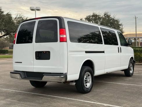 Used 2019 Chevrolet Express 3500 LT w/ LT Preferred Equipment Group image 6