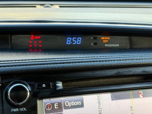 Used 2019 Toyota Highlander XLE FWD image 31