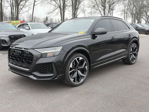 Certified 2024 Audi RS Q8 w/ Black Optic Package image 3