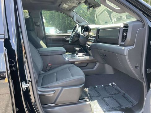 Used 2026 Chevrolet Silverado 1500 LT Trail Boss w/ Convenience Package II AWD/4WD image 15