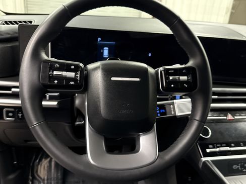 Used 2025 Hyundai Santa Fe XRT image 7