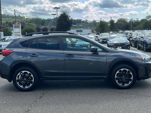 Used 2021 Subaru Crosstrek 2.0i Premium w/ Moonroof Package image 4