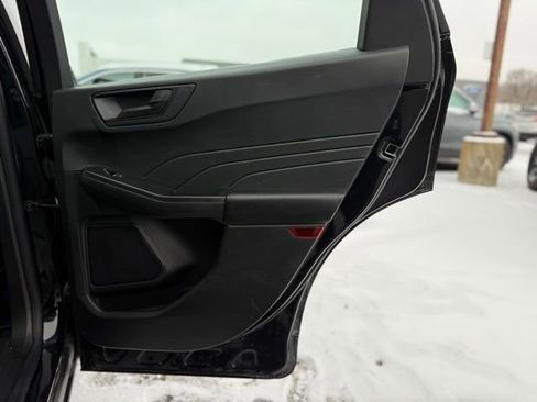 Certified 2023 Ford Escape AWD image 18