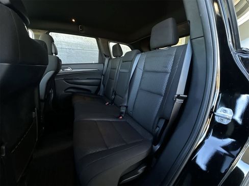 Certified 2020 Jeep Grand Cherokee Laredo image 20