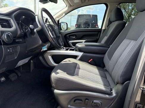 Certified 2021 Nissan Titan SV w/ SV Convenience Package RWD image 20