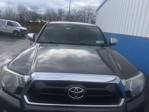 Used 2014 Toyota Tacoma 4x4 Double Cab image 3