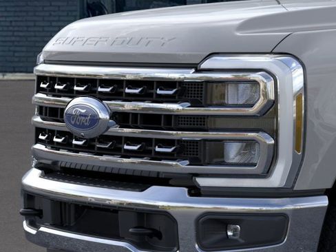 New 2026 Ford F250 Lariat w/ Chrome Package image 17