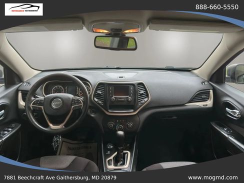 Used 2014 Jeep Cherokee Sport image 29