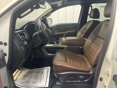 Used 2023 Nissan Titan Platinum Reserve w/ Moonroof Package image 10