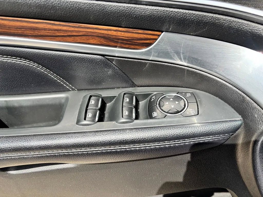 Used 2017 Ford Explorer Limited AWD/4WD image 16