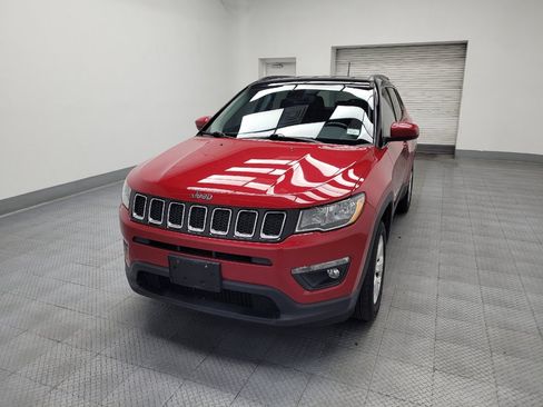Used 2019 Jeep Compass Latitude w/ Popular Equipment Group AWD/4WD image 15