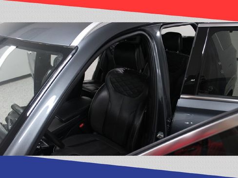 Used 2021 Hyundai Palisade Calligraphy image 12