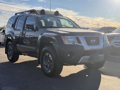 Used 2015 Nissan Xterra PRO-4X w/ Pro-4x Leather Package image 15